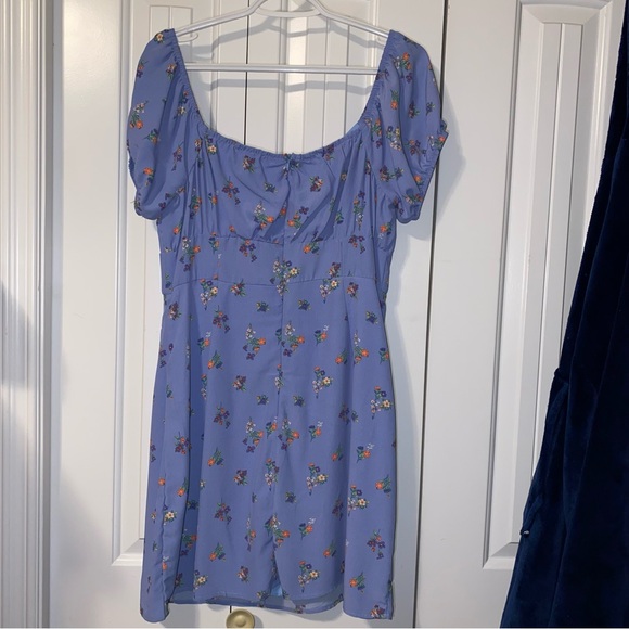 Forever 21 Floral Puff Sleeve Dress - Picture 10 of 14